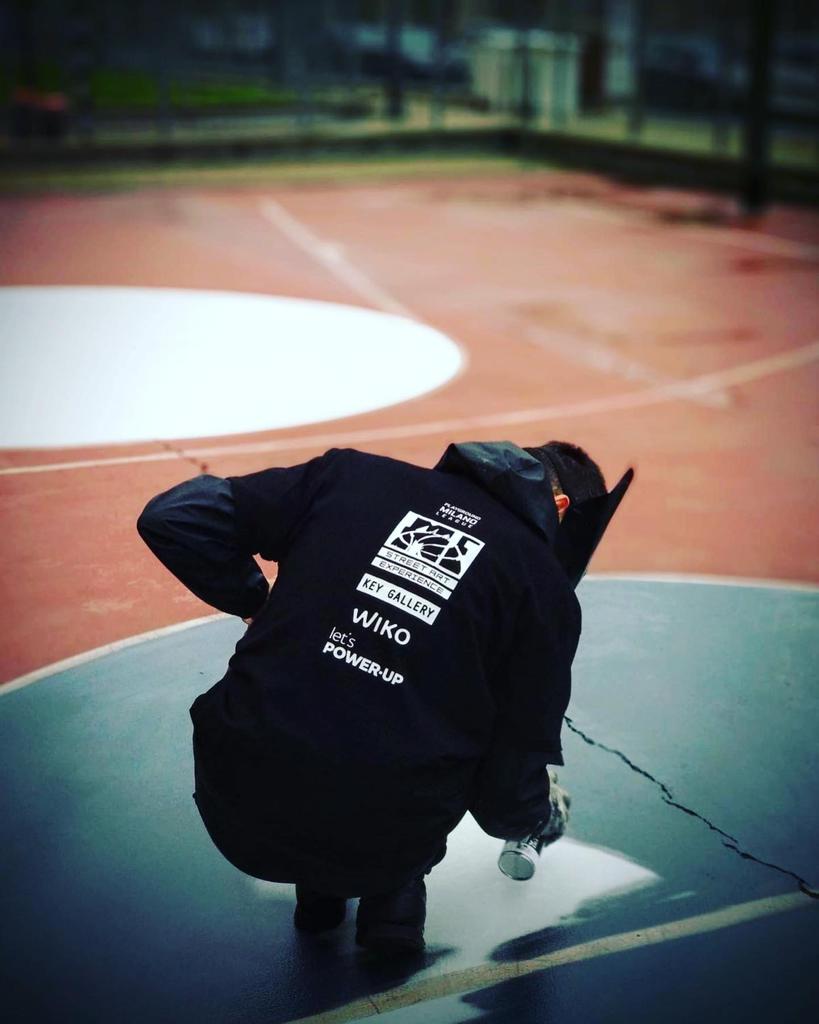 Manu Invisible, via Sammartini - Foto scattata con Wiko View5 Plus