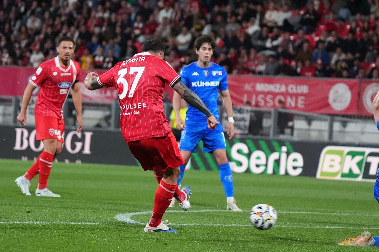 Gol numero 9 di Petagna