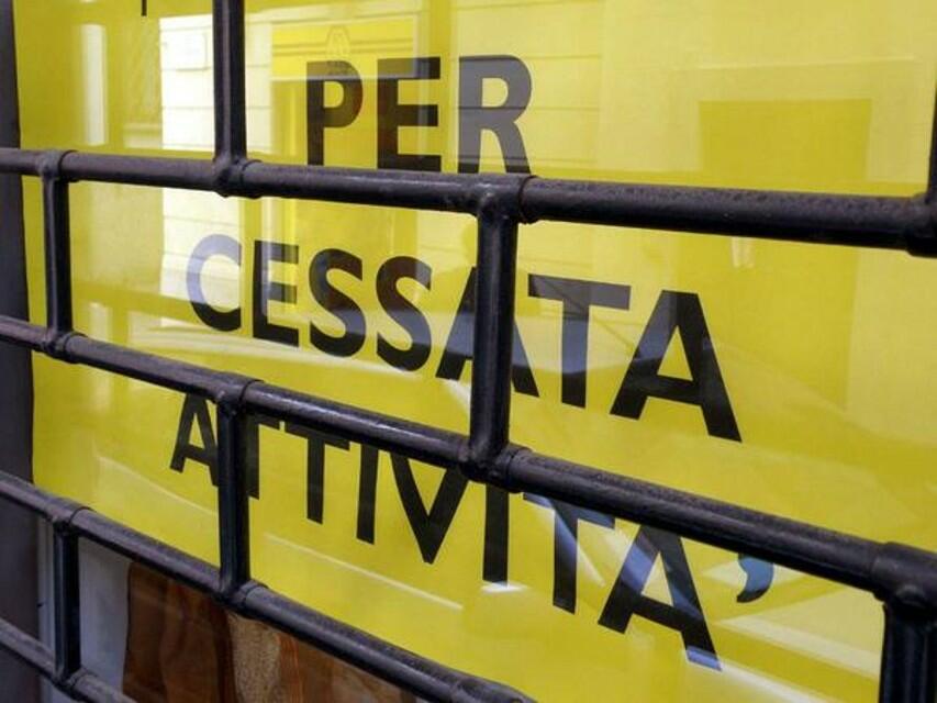 Monza perde un pezzo di storia: chiude il negozio più antico della città