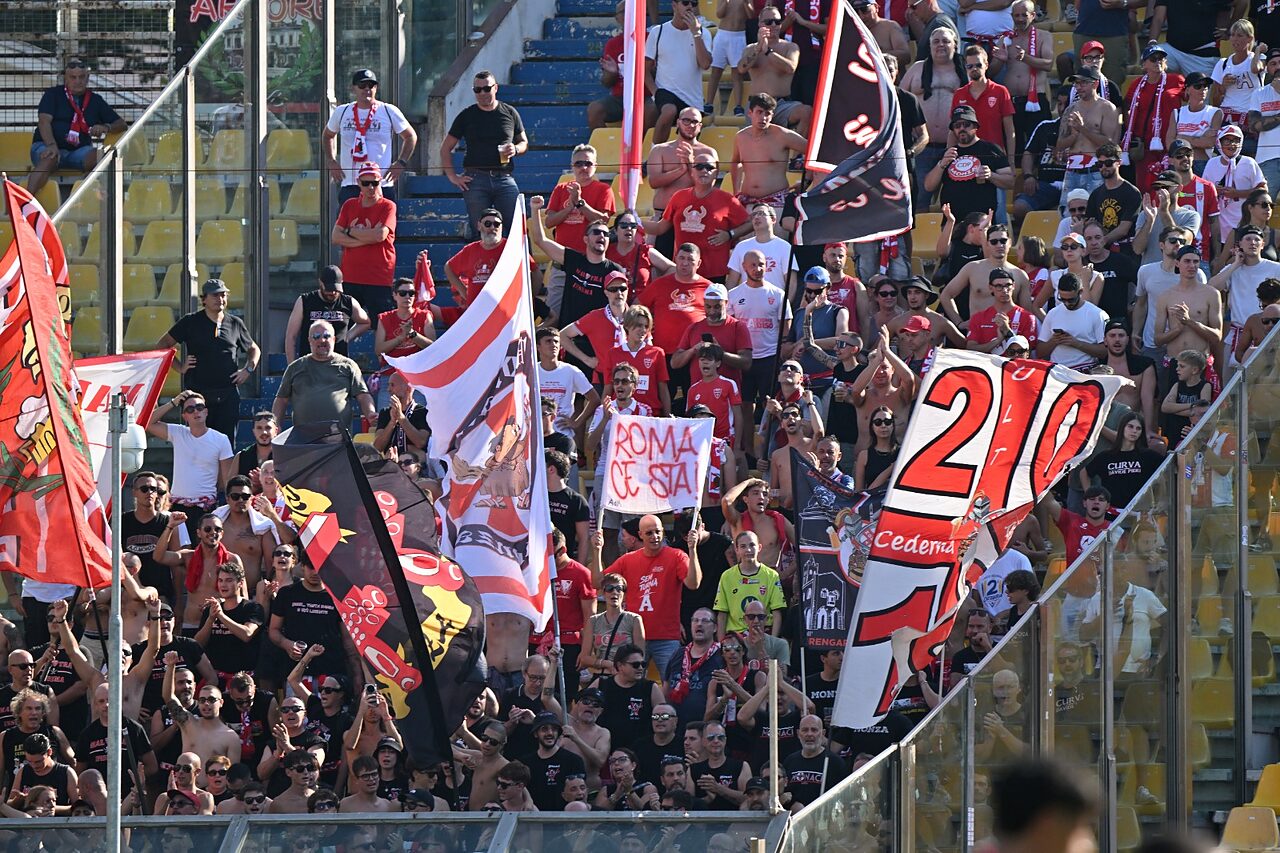 Parma-Monza vista dagli spalti: una sinfonia incompiuta: il gioco c’è, il risultato ancora no