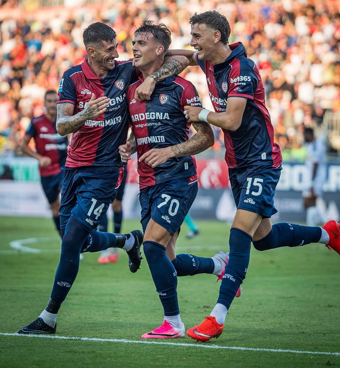 Cagliari, difesa da record e quell'ex biancorosso sempre in gol: il Monza è avvisato
