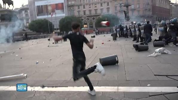scontri a Milano