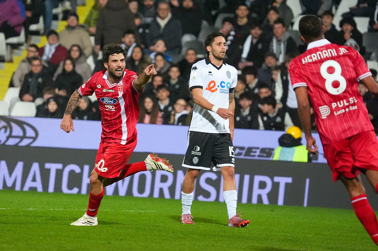 Cutrone indica i suoi