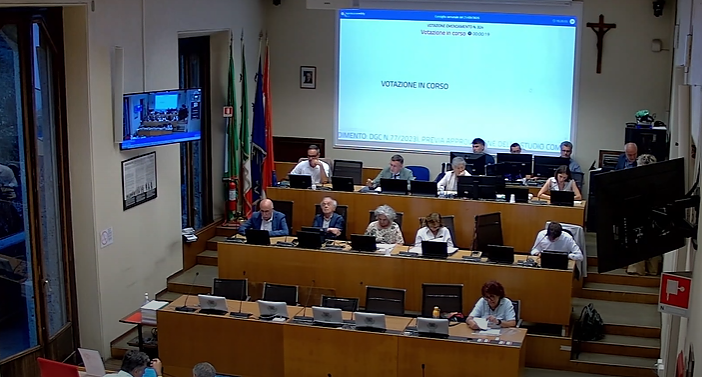 Monza, il nodo dei conti comunali: perché Arbizzoni contesta l’uso dell’avanzo di bilancio