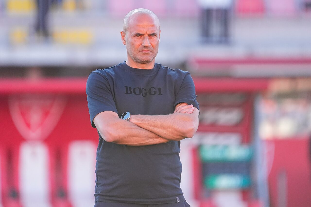 Bianco sfida una sua ex