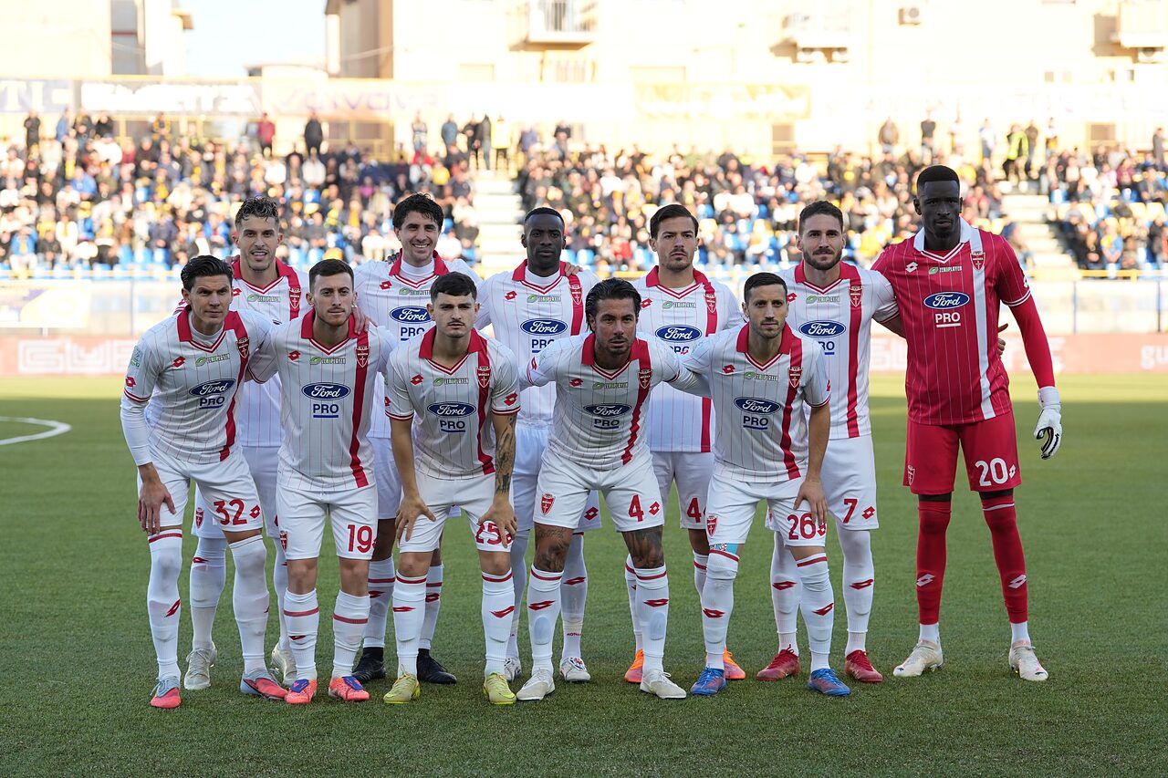 Un solo cambio tra i titolari di Bianco