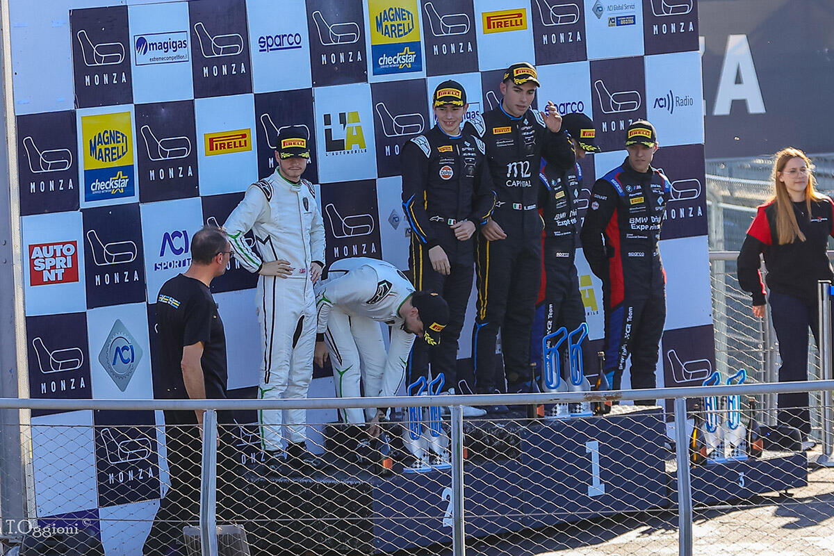 Il podio della GT3 a Monza