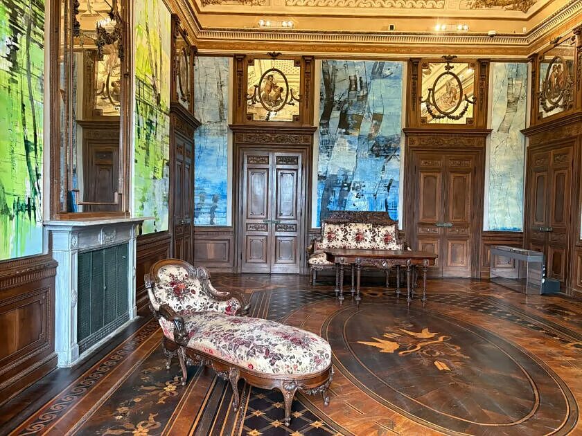 Restaurata alla Villa Reale di Monza la dormeuse dell'imperatrice Augusta Vittoria