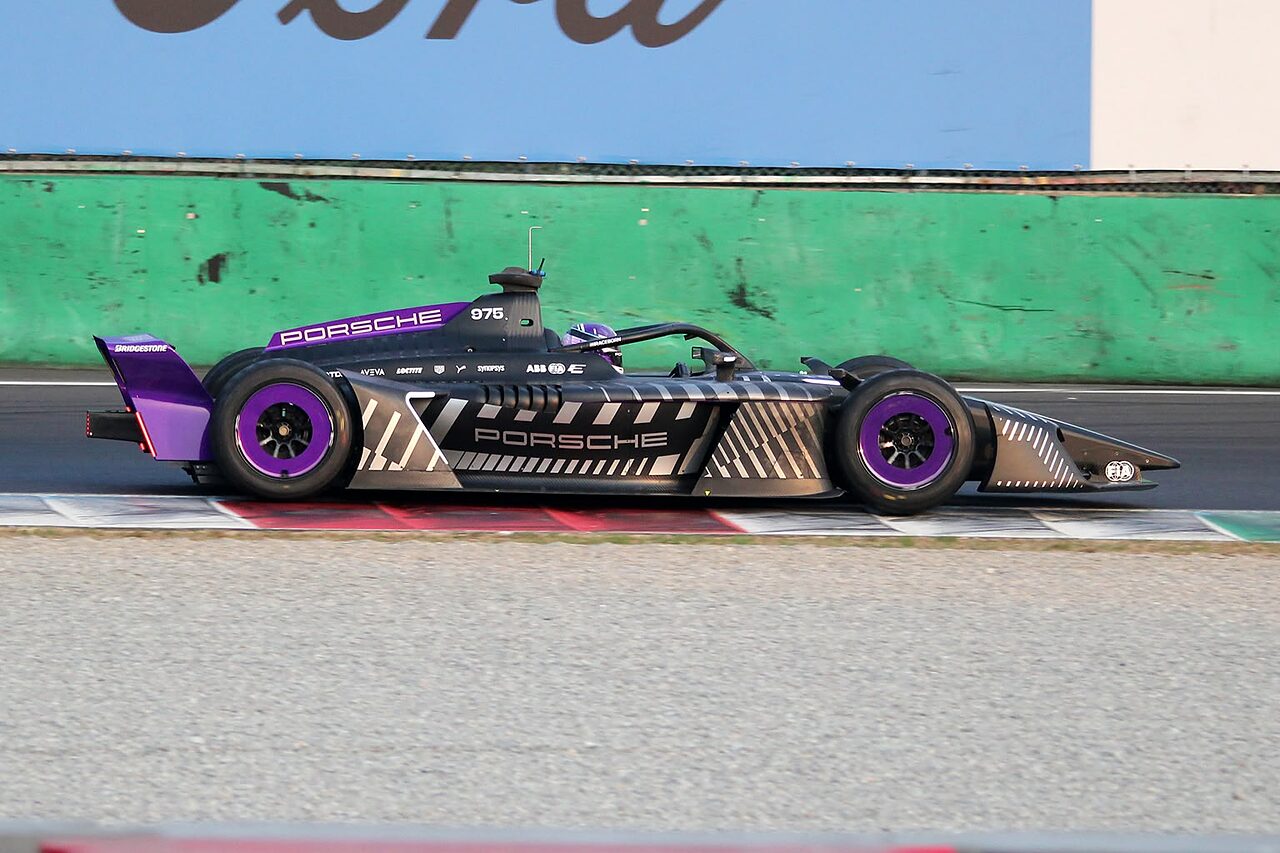 La Porsche di Formula E in azione a Monza