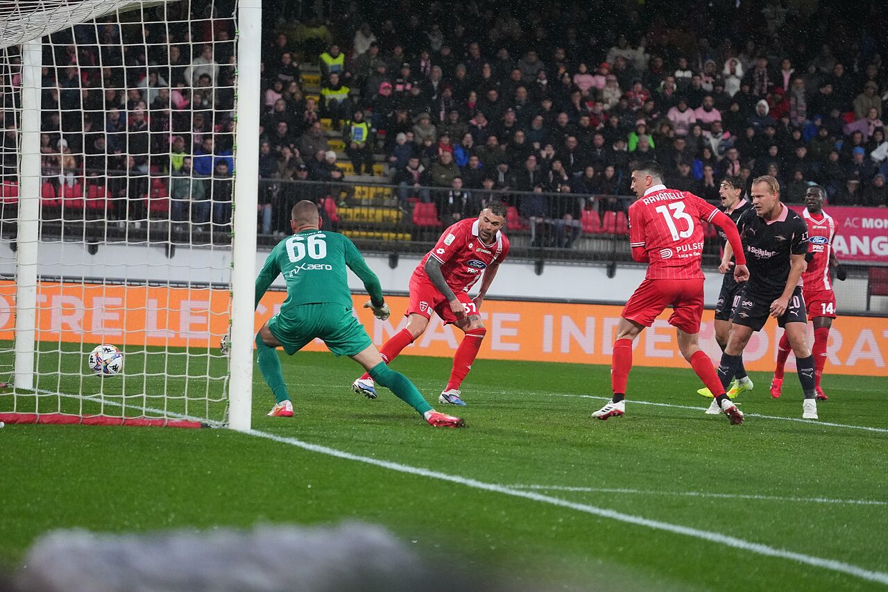 Gol numero 7 di Petagna