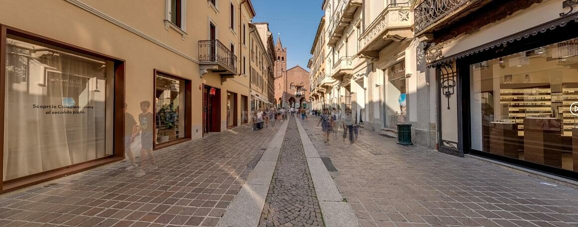 Via Carlo Alberto - Monza