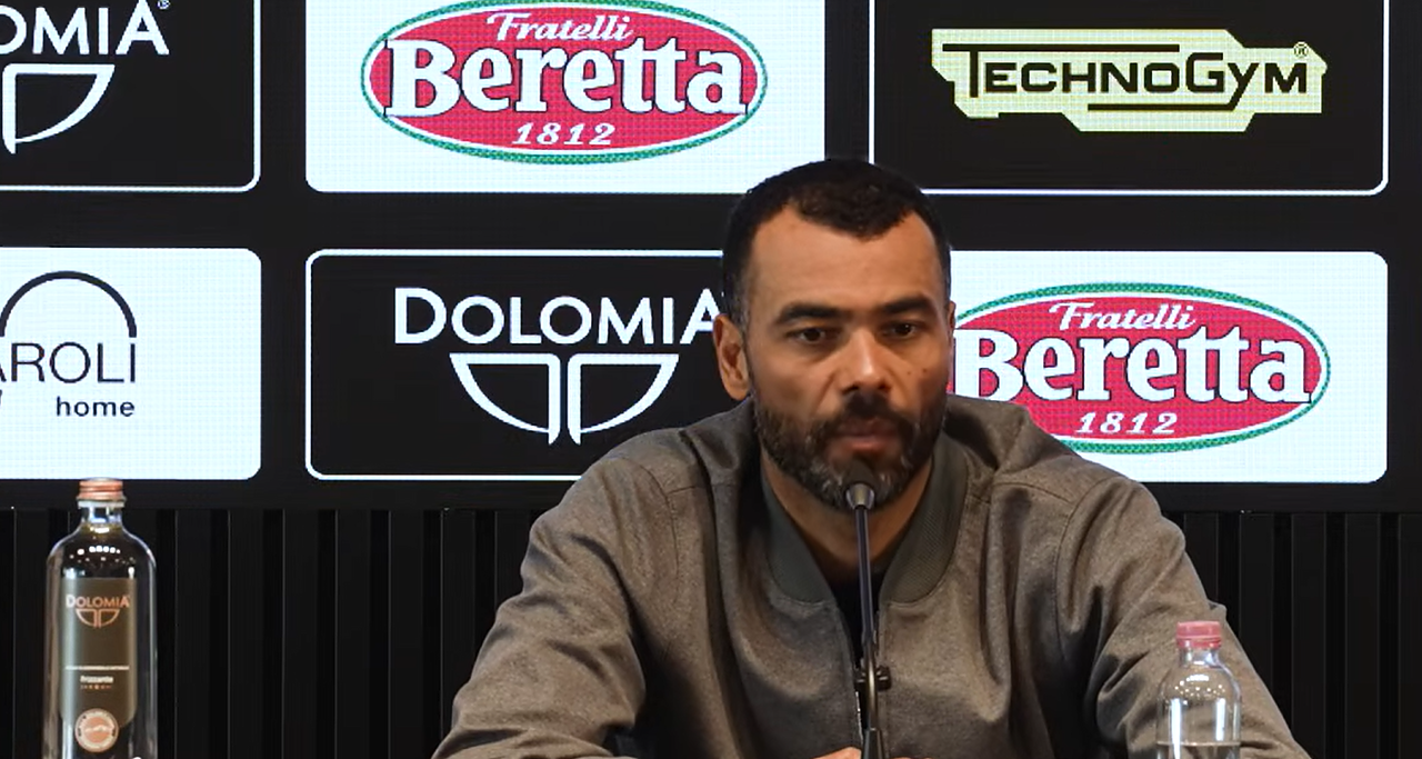 Ashley Cole ha preso il posto di Mignani a Cesena