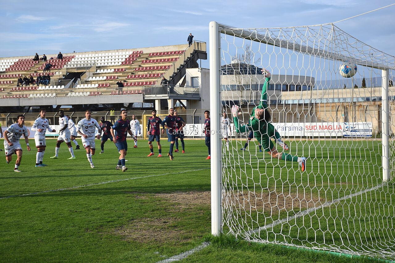 Francavilla in Sinni 2-1. Tabellino e classifica. Francavilla in Sinni 2-1. Tabellino e classifica.