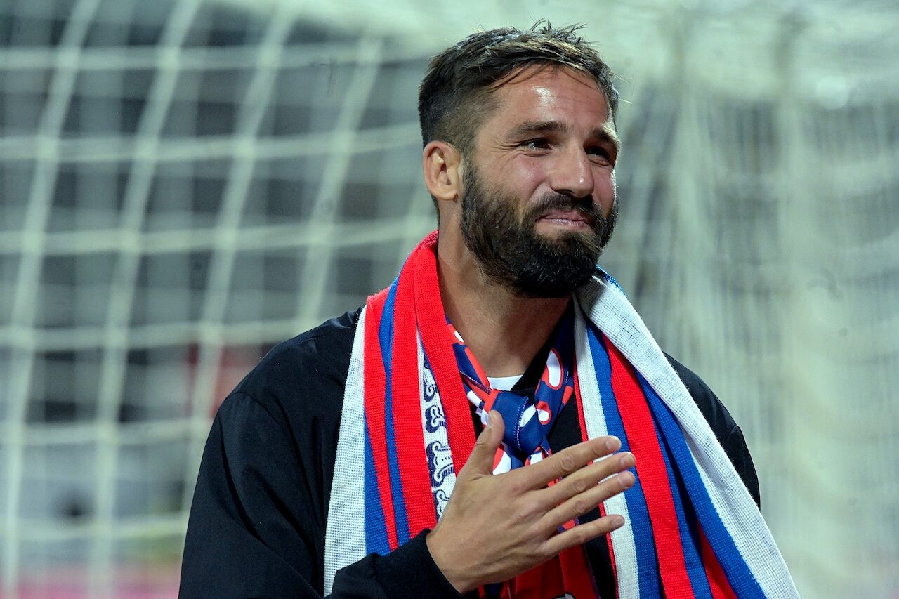 🥹 Fine di un'era: Leonardo Pavoletti si ritira dal calcio