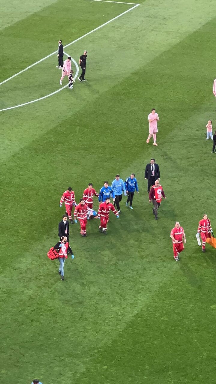 Sanitari portano via Klinsmann