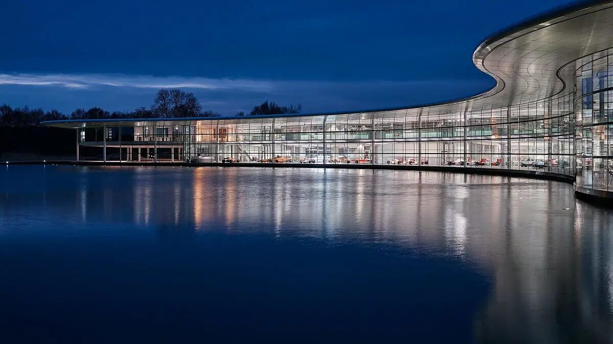 F1 McLaren Woking