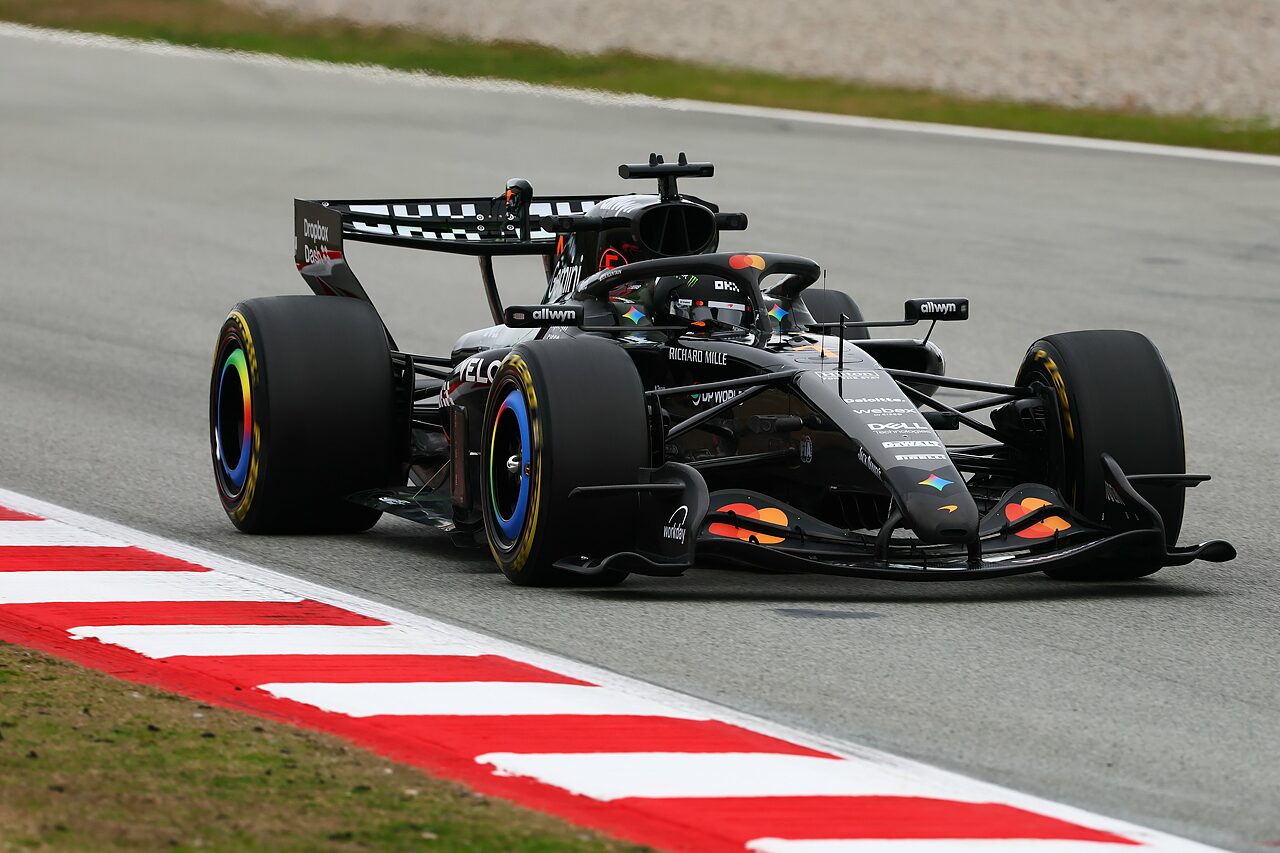 Test F1 Barcellona, Day 3: Mercedes schiacciasassi, si vede McLaren