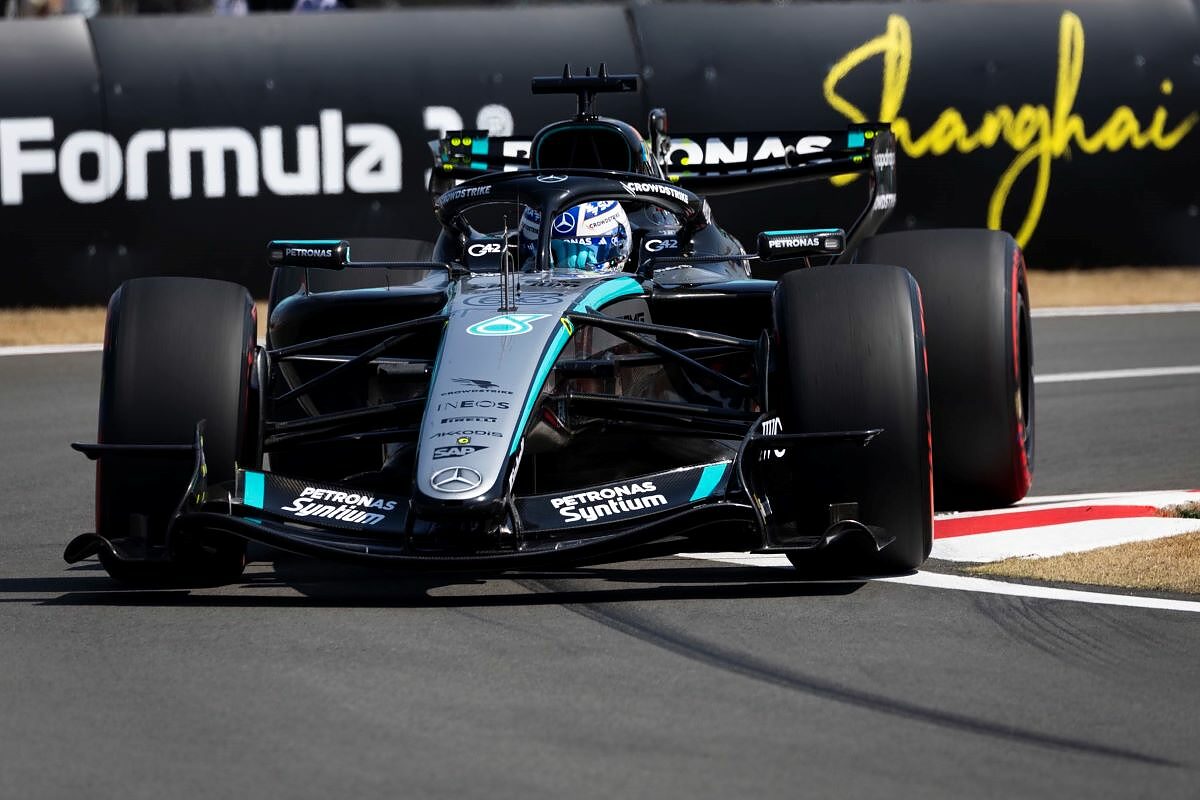 Mercedes W17 Russell