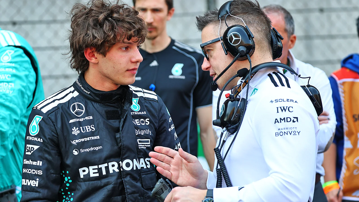 Andrea Kimi Antonelli e Peter Bonnington