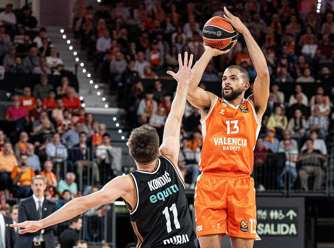 Valencia a Dubai per il secondo posto