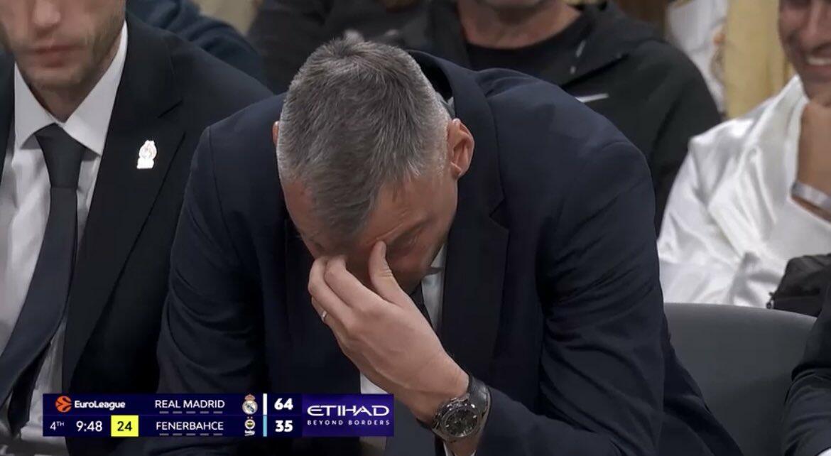 Le parole tanto dure quanto oneste di Jasikevicius dopo un inizio di stagione pessimo del suo Fener