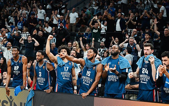 Efes Vittorio sul Real nel Round 2