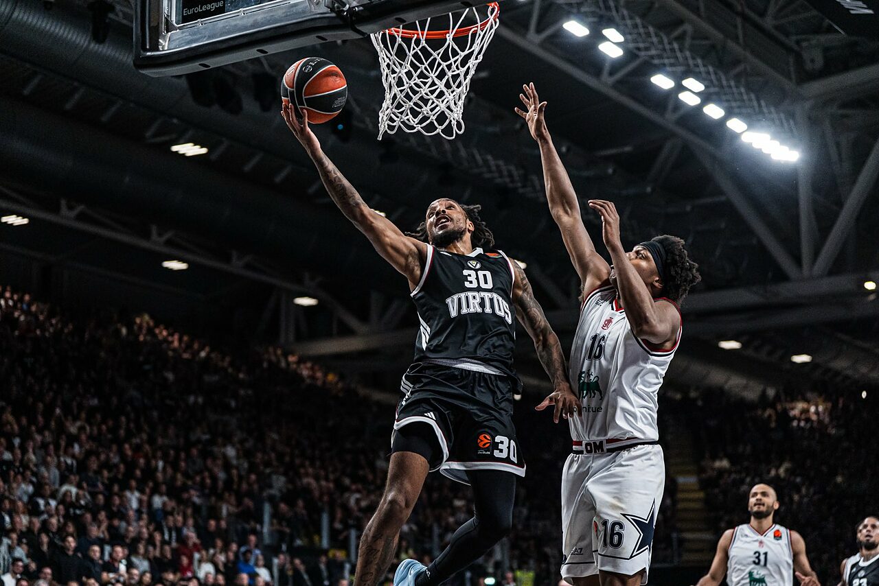 Matt Morgan in azione con la Virtus