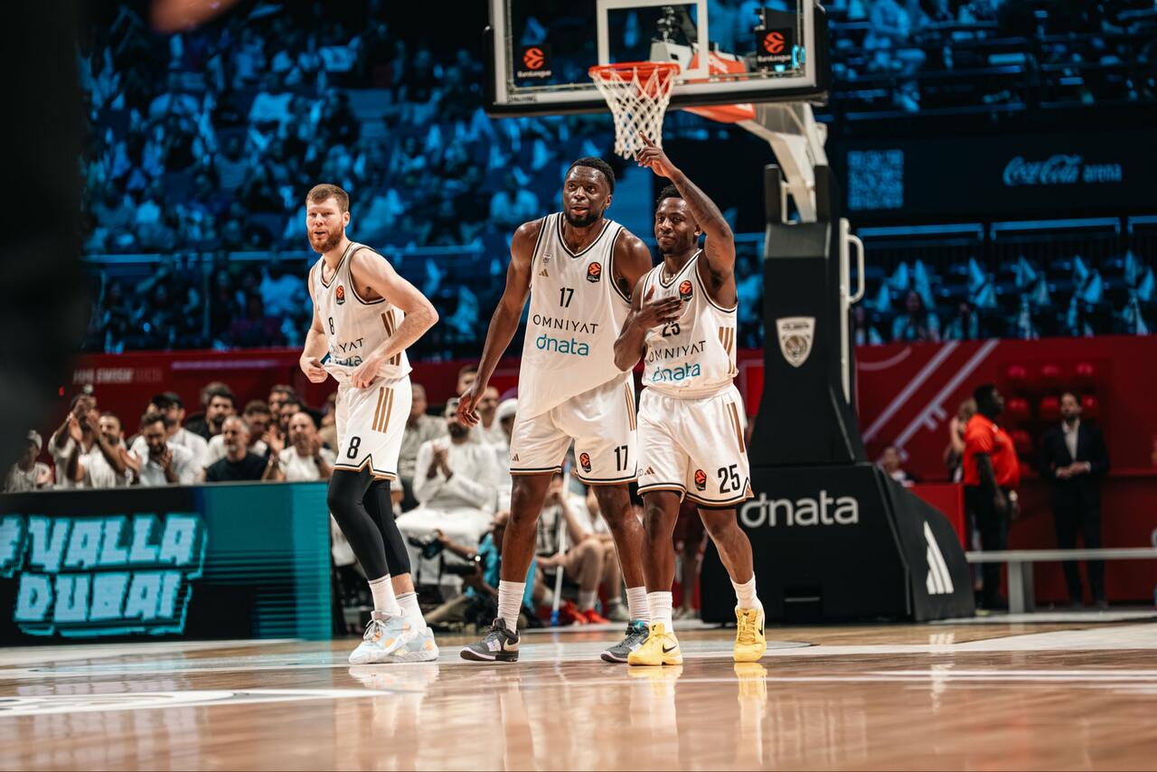 Dubai vince contro Barcellona