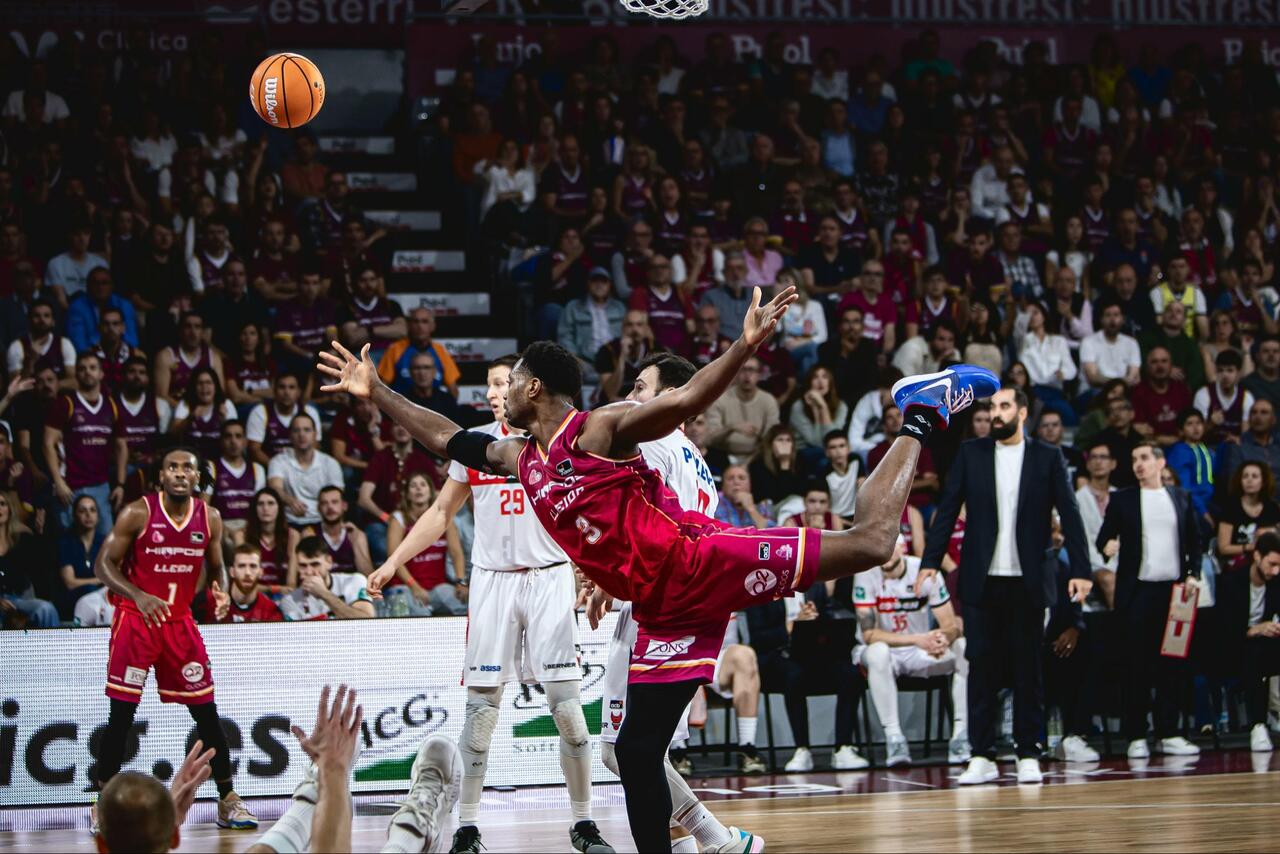 Ejim contro Granada