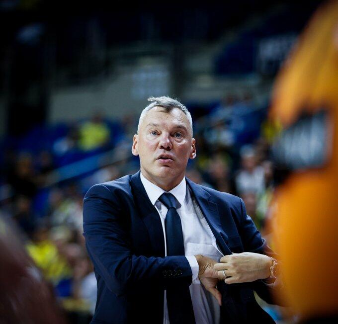 Saras preoccupato pe ril rendimento di alcuni giocatori e per l'elevato minutaggio di altri