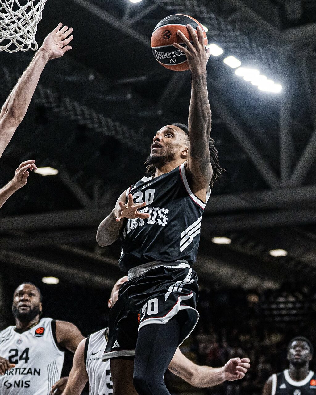 Matt Morgan in azione con la Virtus