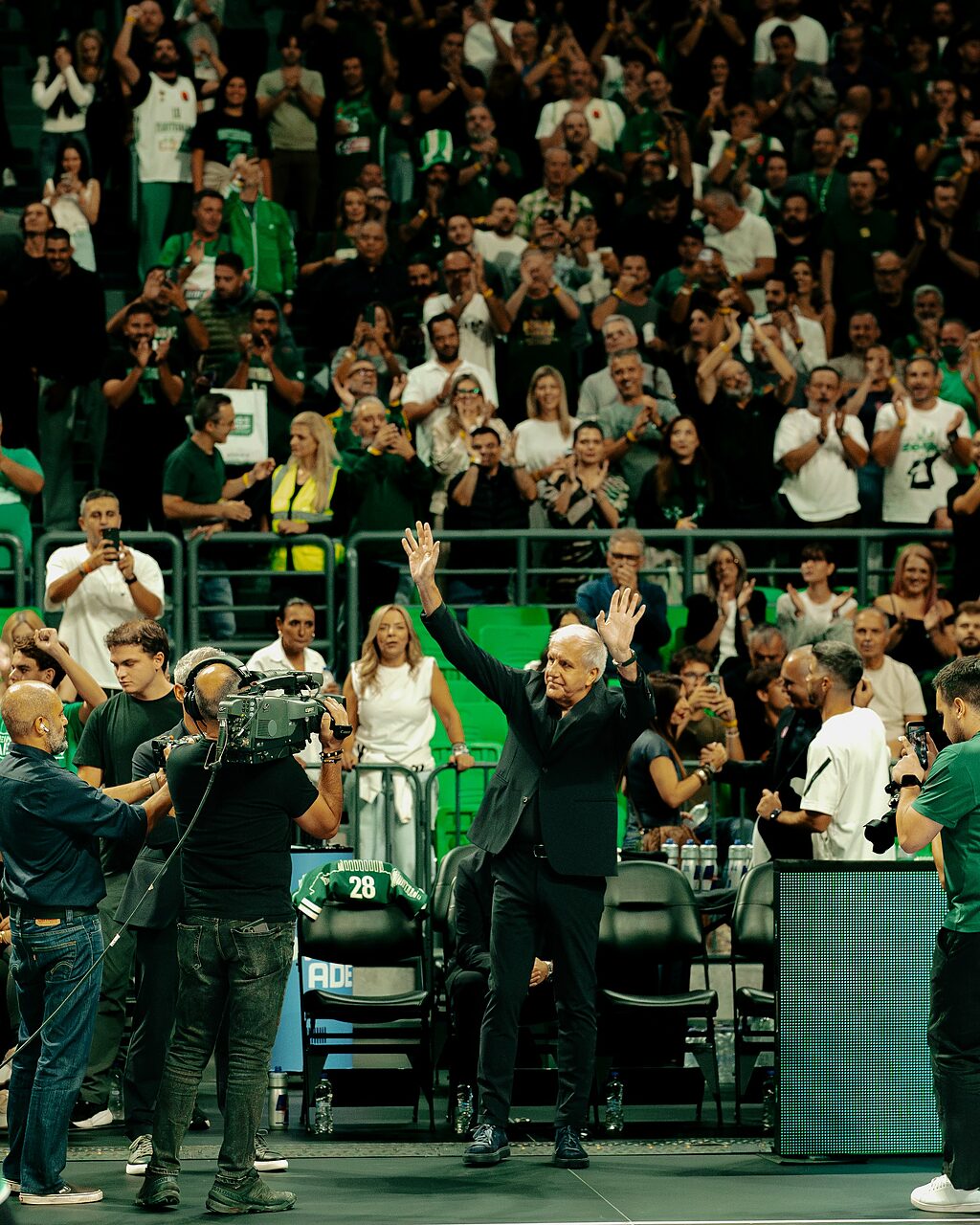 Obradovic osannato dal pubblico di Oaka