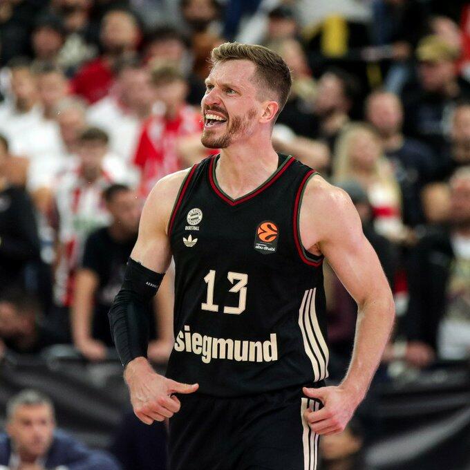 Andy Obst, 9/16 dall'arco contro la Zvezda