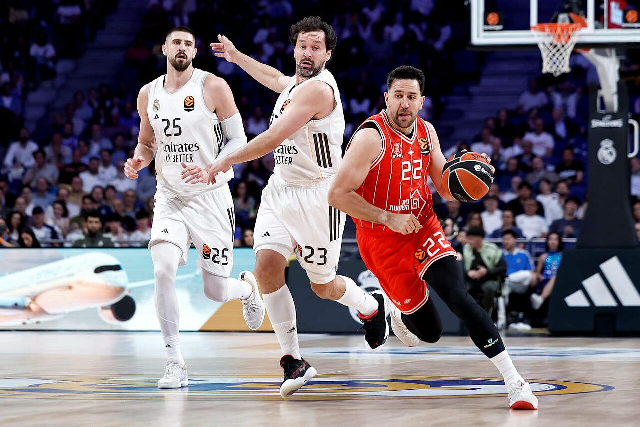 Vasa Micic ancora una volta irriconoscibile