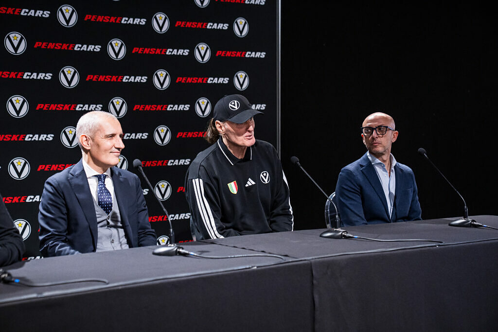 Coach Ivanovic e Paolo Ronci in conferenza presentano la Coppa Italia 2026