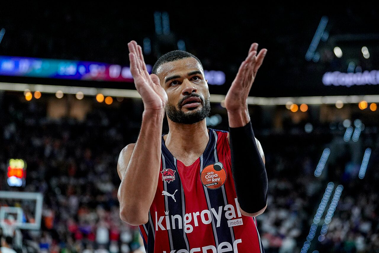 Luwawu incoraggia i suoi