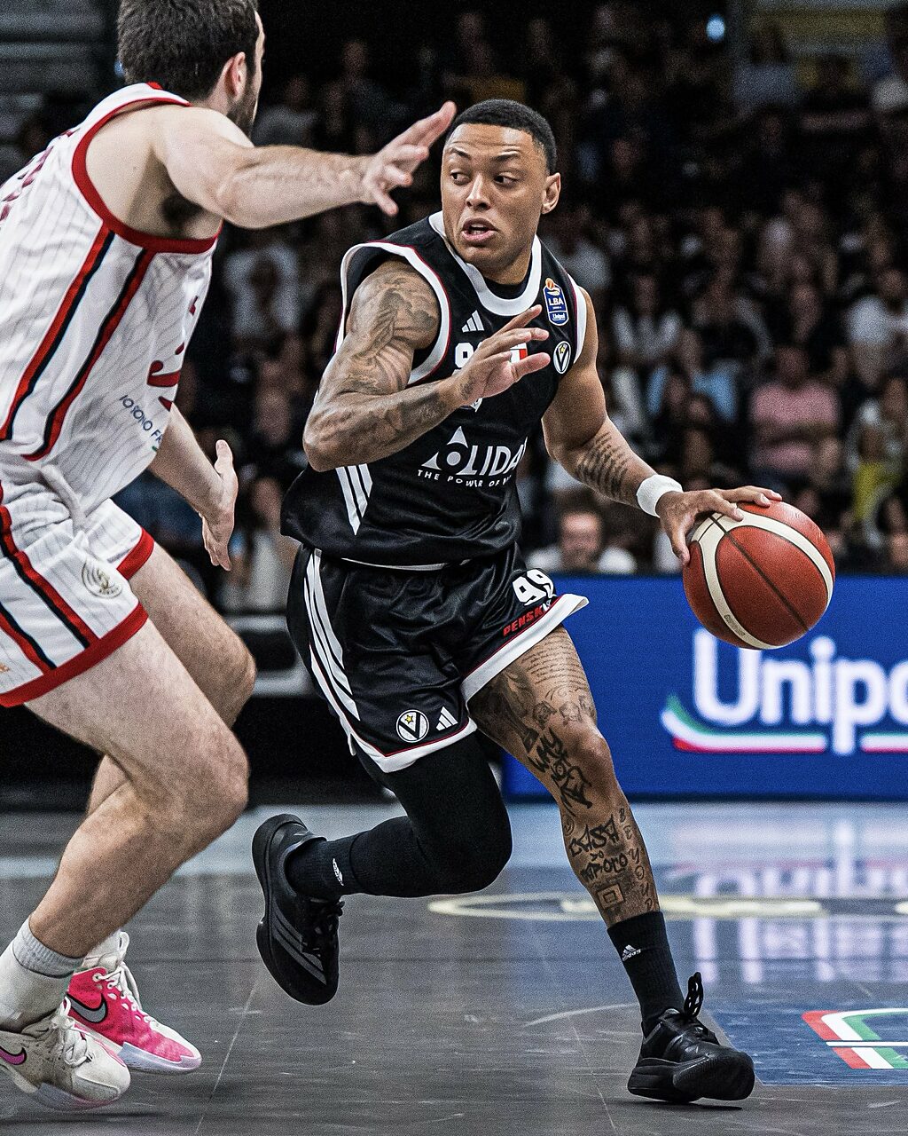 Yago Dos Santos in azione con la Virtus