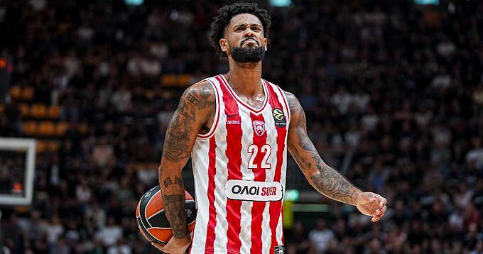 Tyler Dorsey è esploso contro il suo club sui social