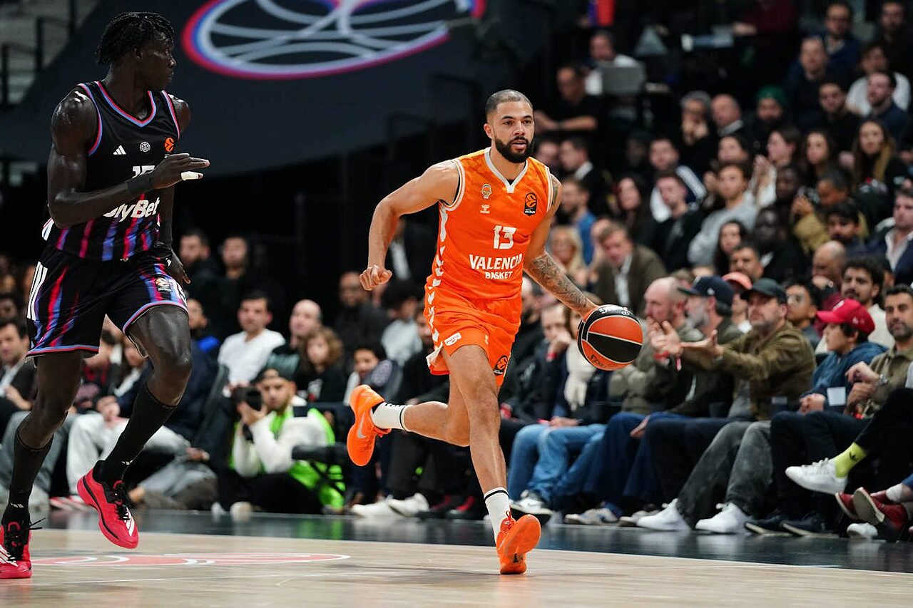 Darius Thompson, straordinario ad Oaka con il suo Valencia