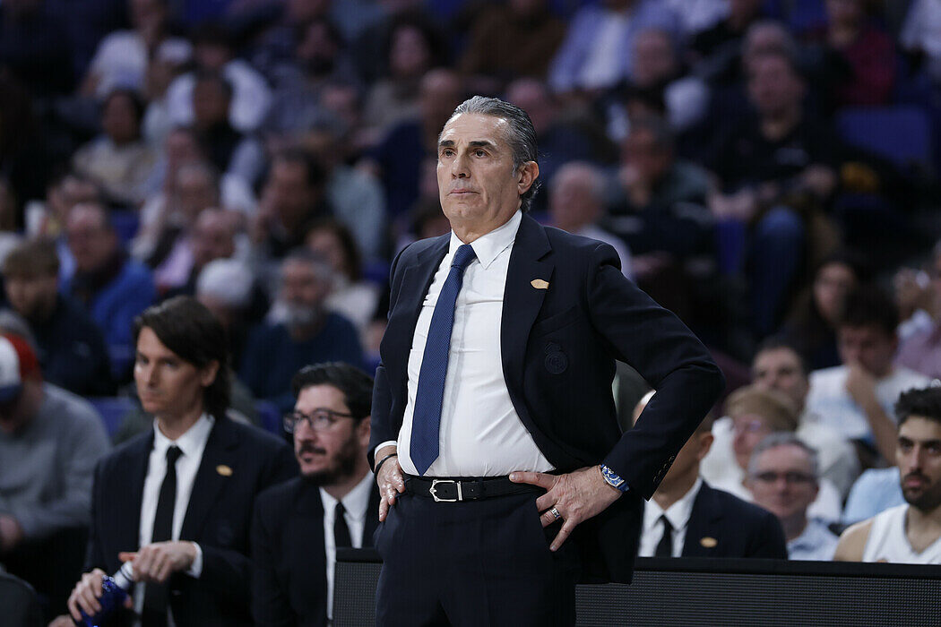 Sergio Scariolo chiude il 2025 in vetta in Liga Endesa