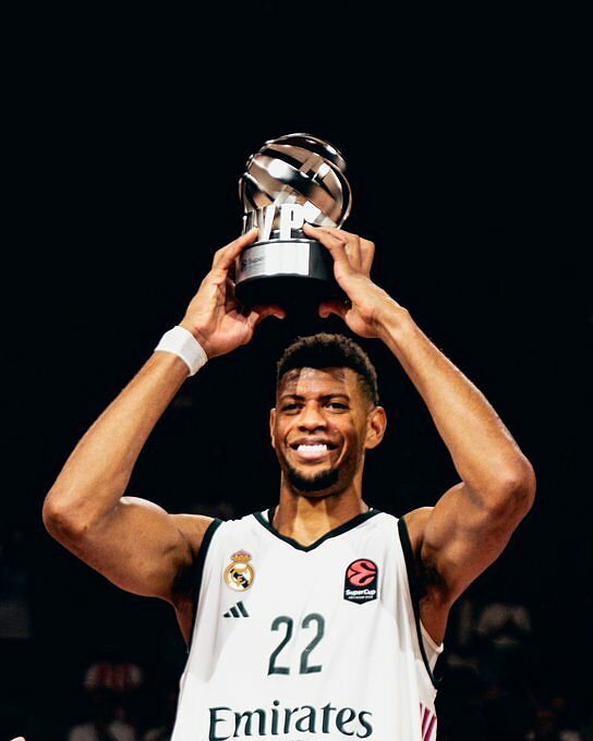 Walter Tavares, MVP della Supercoppa di Eurolega