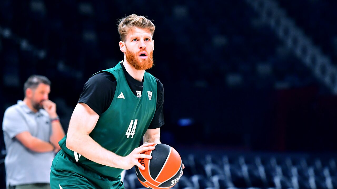 Thomas Walkup in maglia Dubai. E se trovasse subito l'Oly come avversario?