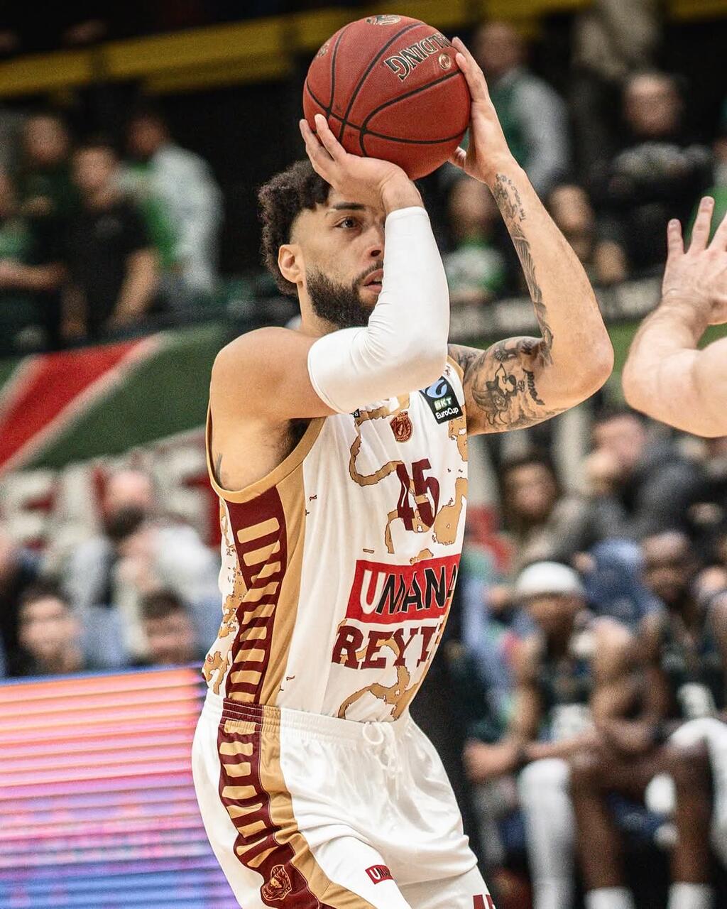 Super Valentine guida la Reyer