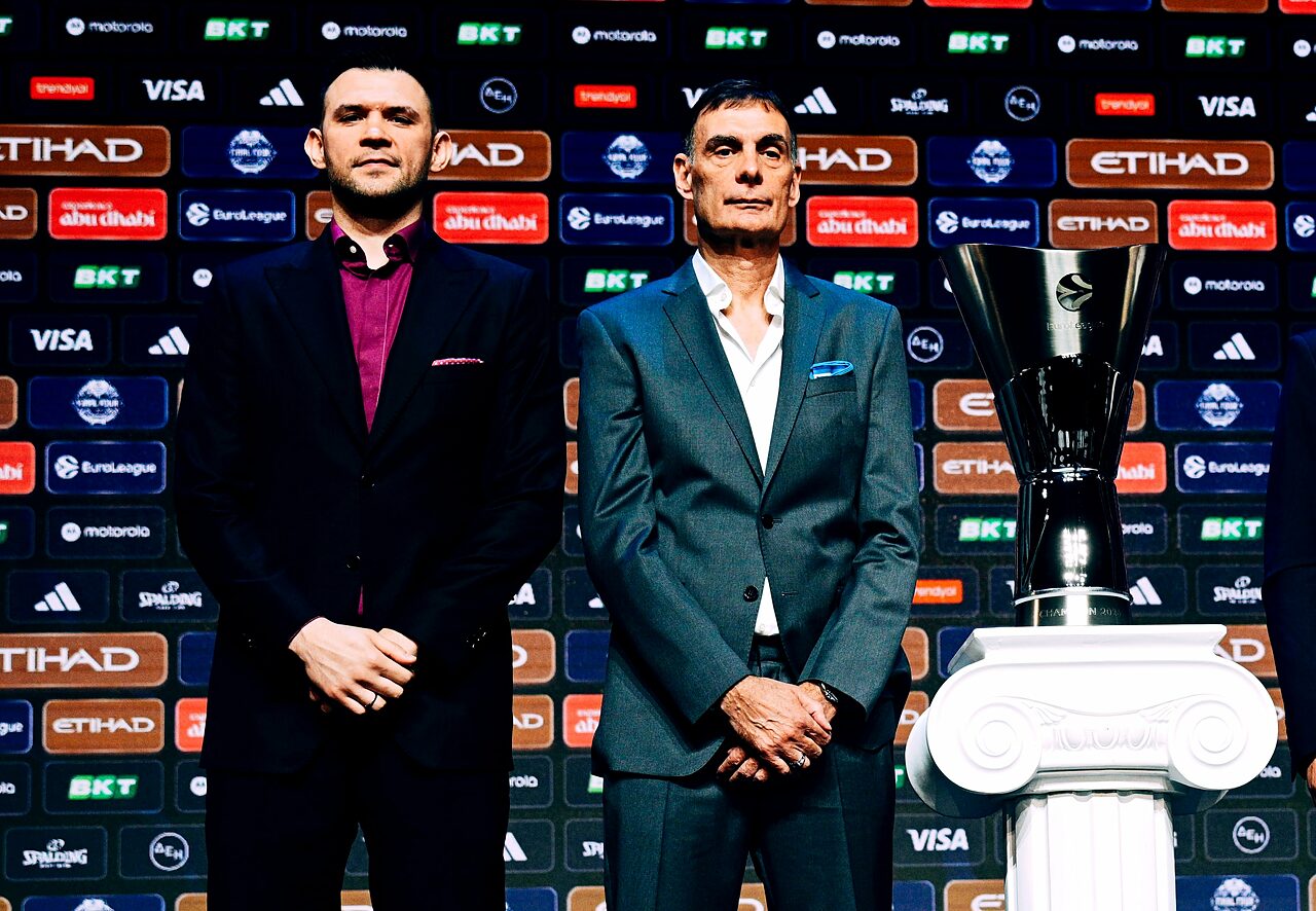 Papanikolaou e Bartzokas