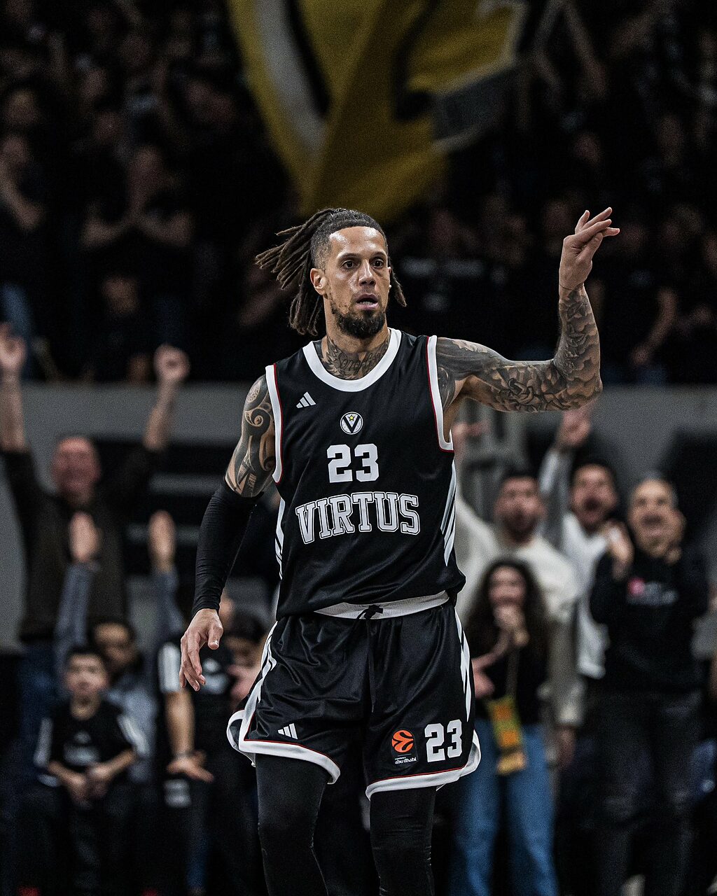 Daniel Hackett in azione con la Virtus