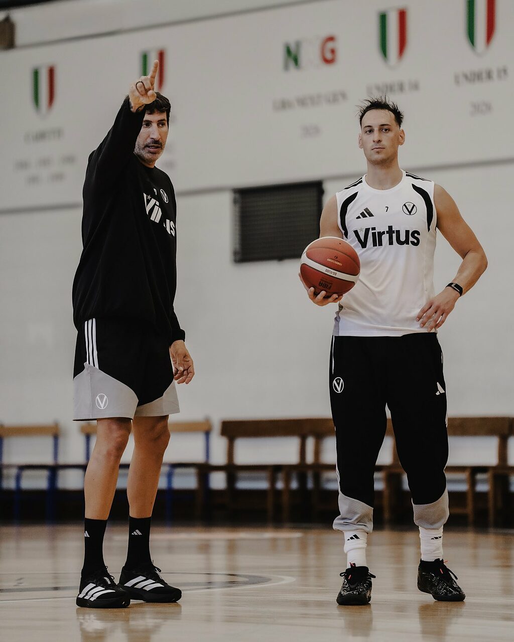 Alex Mumbrù nei primi allenamenti con la Virtus