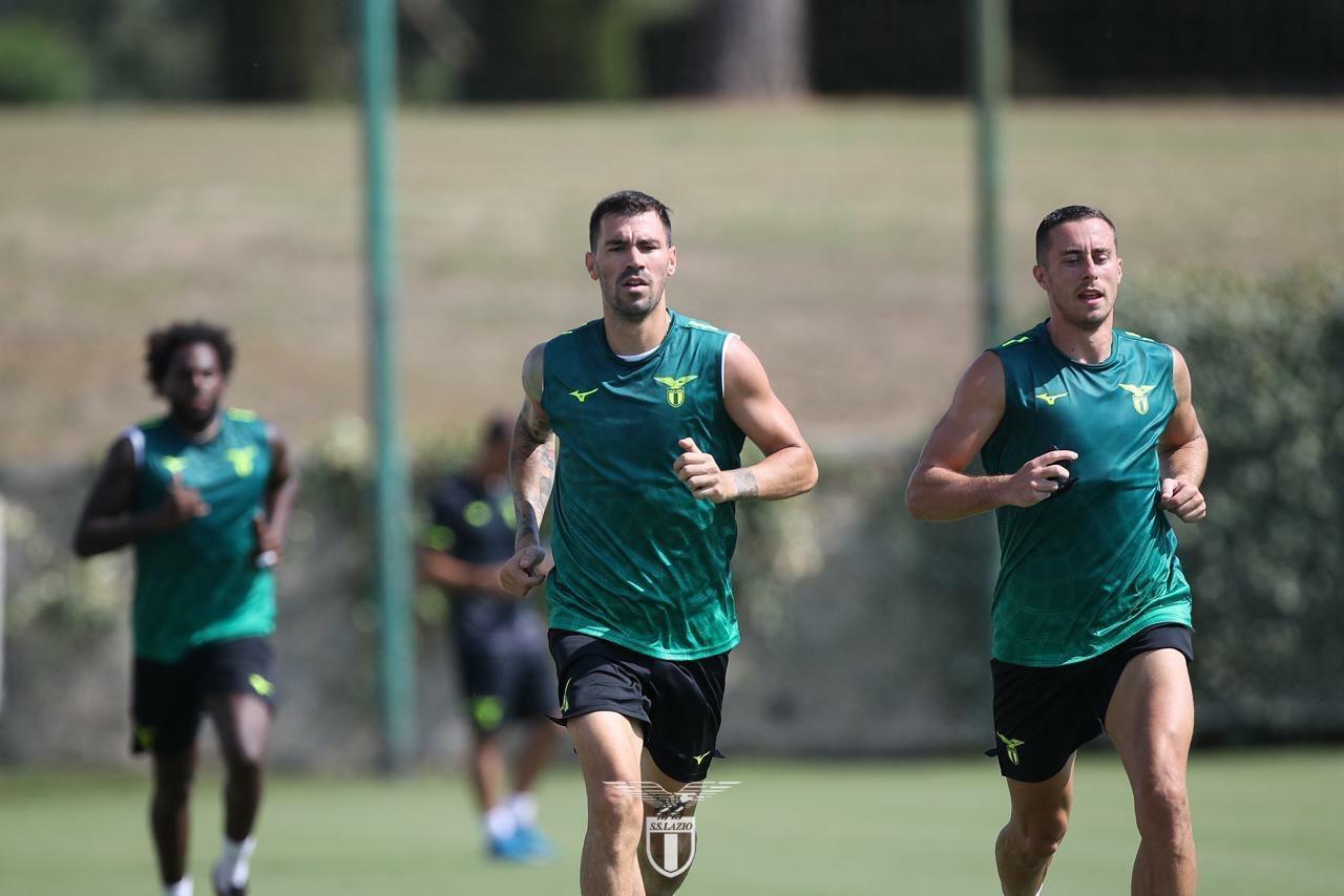 Romagnoli e Marusic corrono in allenamento