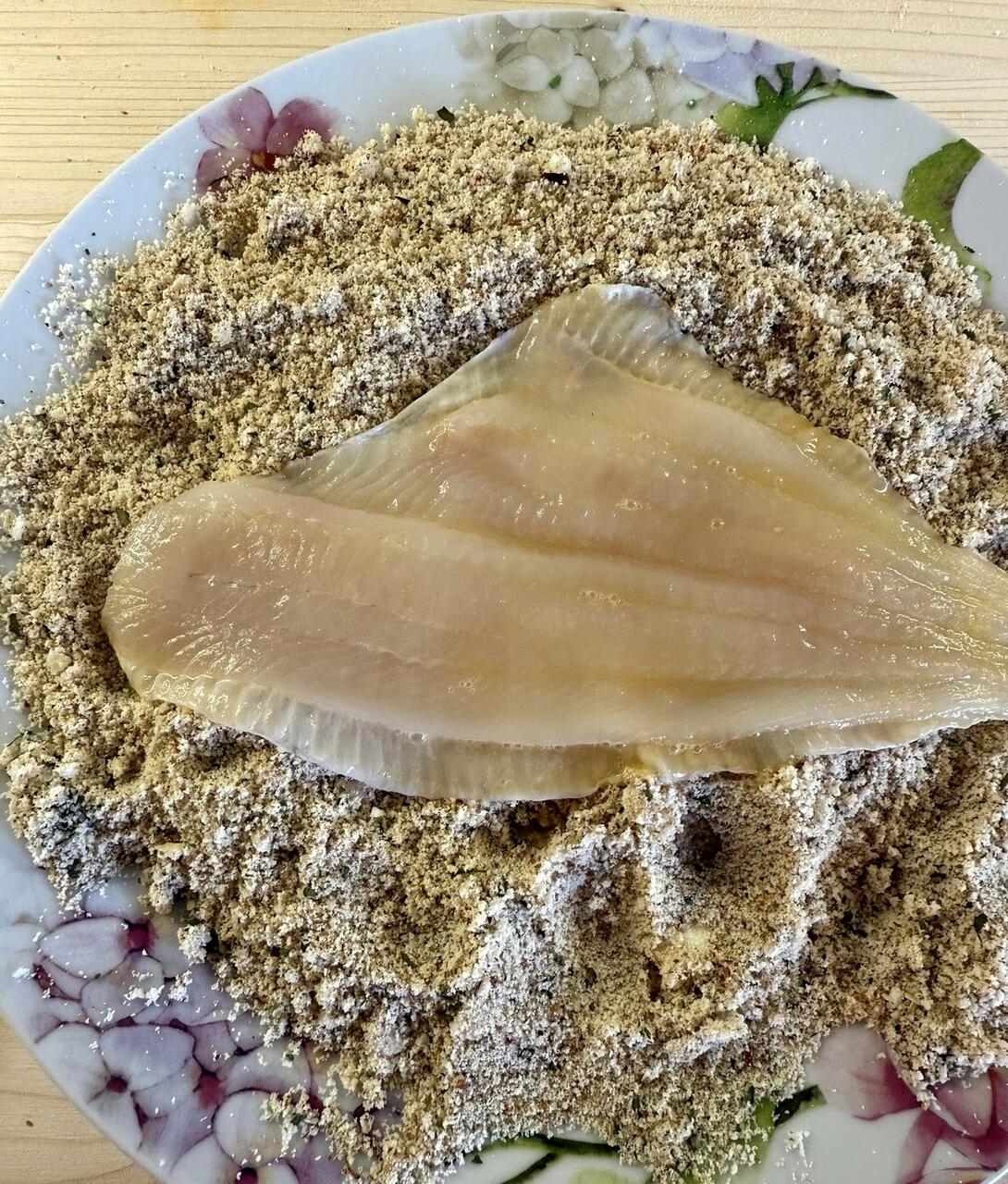 filetti di platessa in panatura di mandorle