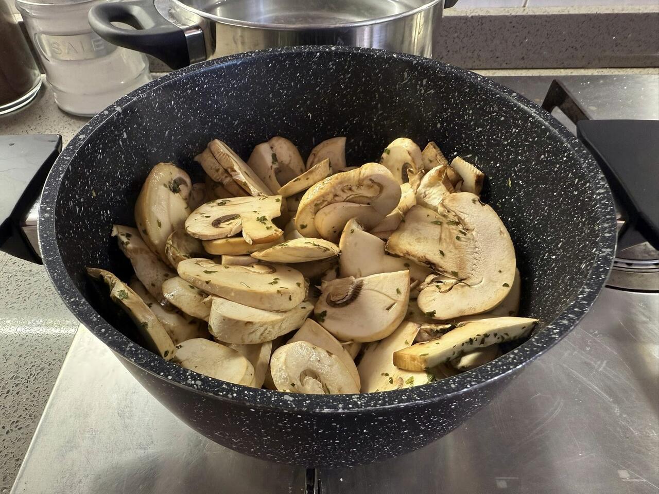 cottura dei funghi prataioli o champignon