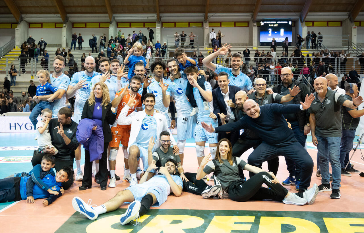 Superlega: Cisterna che reazione! 3-0 alla Lube campione d'Italia, Baranowicz MVP